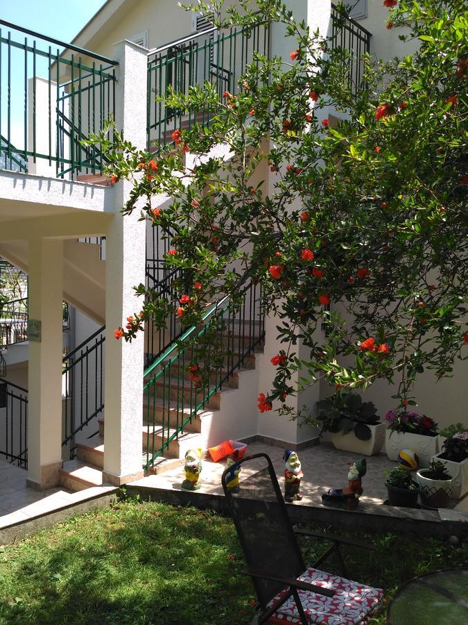 ריסאן Apartmani Villa Radovic מראה חיצוני תמונה