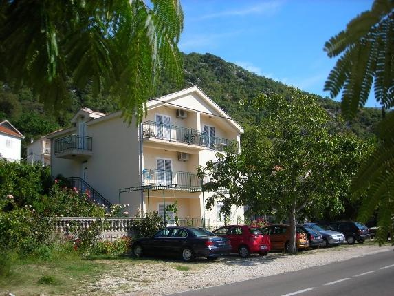 ריסאן Apartmani Villa Radovic מראה חיצוני תמונה