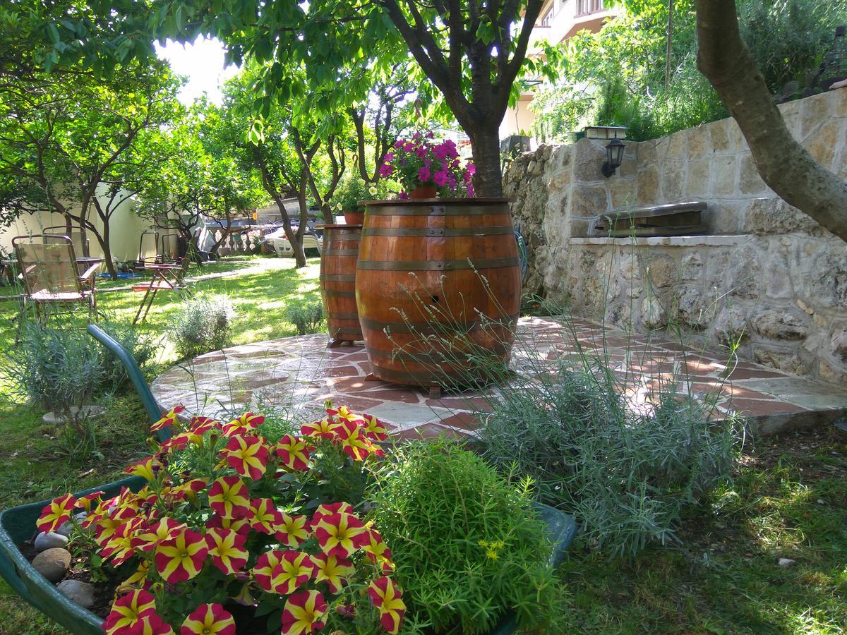 ריסאן Apartmani Villa Radovic מראה חיצוני תמונה